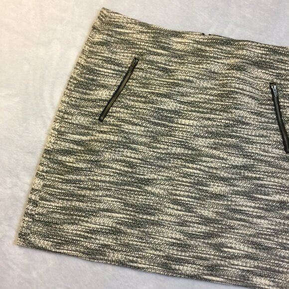 Ann Taylor LOFT Mini Pencil Skirt 12P Womans Petite Black White Tweed Zip Pocket - Picture 9 of 12